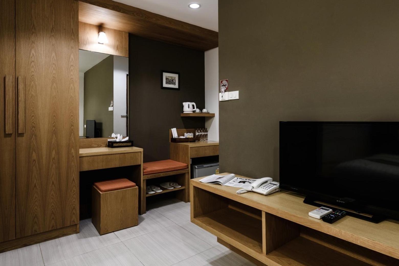 Standard King Room